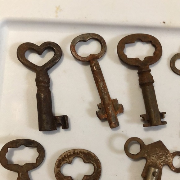 Vintage antique skeleton keys lot of 21 - Picture 2 of 8